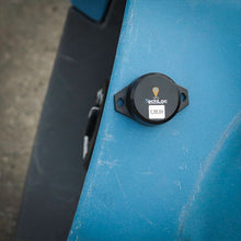 Load image into Gallery viewer, AssetTracker Tags - 30 Pack